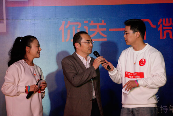 江山院长接受采访